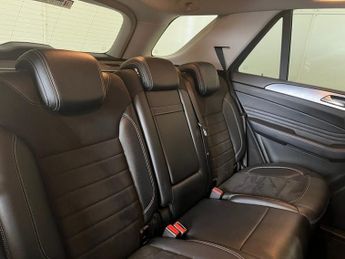 MERCEDES-BENZ M-CLASS 3.0 ML350 V6 BlueTEC AMG Sport SUV 5dr Diesel G-Tronic 4WD Euro 