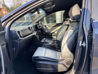 KIA SPORTAGE 1.7 CRDi GT-Line SUV 5dr Diesel DCT Euro 6 (s/s) (139 bhp)