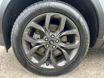 LAND ROVER DISCOVERY SPORT 2.0 TD4 Landmark SUV 5dr Diesel Auto 4WD Euro 6 (s/s) (180 ps)