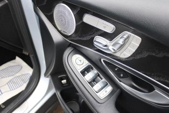 MERCEDES-BENZ GLC 2.1 GLC250d AMG Line (Premium Plus) SUV 5dr Diesel G-Tronic 4MAT