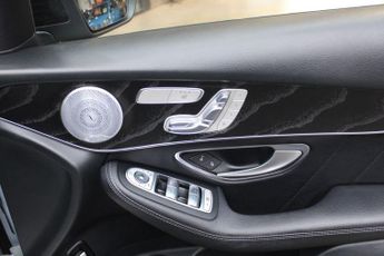 MERCEDES-BENZ GLC 2.1 GLC250d AMG Line (Premium Plus) SUV 5dr Diesel G-Tronic 4MAT