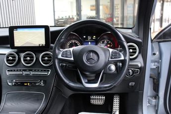 MERCEDES-BENZ GLC 2.1 GLC250d AMG Line (Premium Plus) SUV 5dr Diesel G-Tronic 4MAT