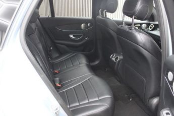 MERCEDES-BENZ GLC 2.1 GLC250d AMG Line (Premium Plus) SUV 5dr Diesel G-Tronic 4MAT