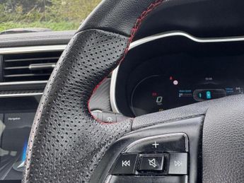 MG MG ZS 72.6kWh Trophy Long Range SUV 5dr Electric Auto (156 ps)