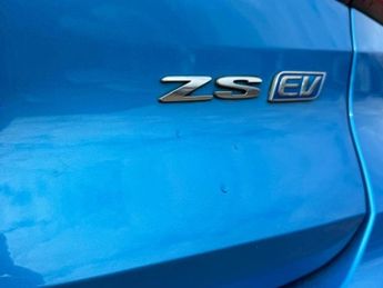 MG MG ZS 72.6kWh Trophy Long Range SUV 5dr Electric Auto (156 ps)