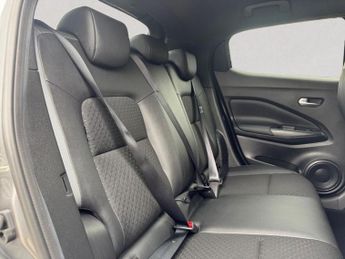 NISSAN JUKE 1.6 N-Connecta SUV 5dr Petrol Hybrid Auto Euro 6 (143 ps)