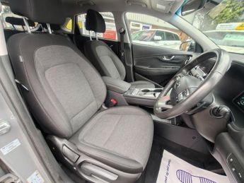 HYUNDAI KONA 64kWh Premium SUV 5dr Electric Auto (10.5kW Charger) (204 ps)