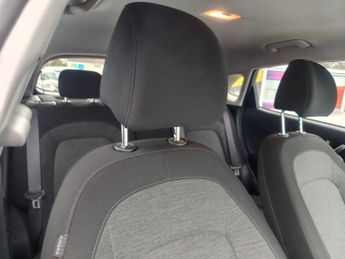 HYUNDAI KONA 64kWh Premium SUV 5dr Electric Auto (10.5kW Charger) (204 ps)