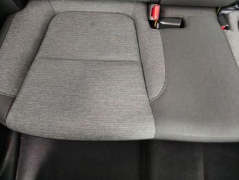 HYUNDAI KONA 64kWh Premium SUV 5dr Electric Auto (10.5kW Charger) (204 ps)