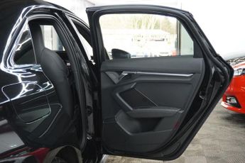 AUDI A3 1.5 TFSI 35 S line Saloon 4dr Petrol S Tronic Euro 6 (s/s) (150 