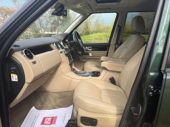LAND ROVER DISCOVERY 4 3.0 SD V6 HSE SUV 5dr Diesel Auto 4WD Euro 5 (255 bhp)