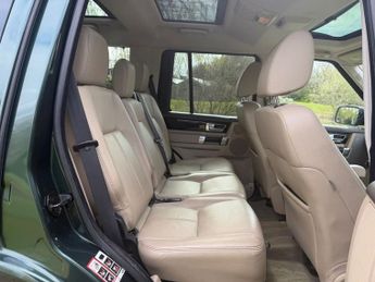 LAND ROVER DISCOVERY 4 3.0 SD V6 HSE SUV 5dr Diesel Auto 4WD Euro 5 (255 bhp)