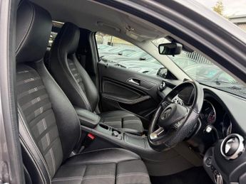 MERCEDES-BENZ GLA 1.6 GLA180 GPF Urban Edition SUV 5dr Petrol 7G-DCT Euro 6 (s/s) 
