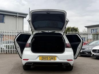 VOLKSWAGEN GOLF 2.0 TDI R-Line Hatchback 5dr Diesel DSG Euro 6 (s/s) (150 ps)