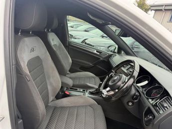 VOLKSWAGEN GOLF 2.0 TDI R-Line Hatchback 5dr Diesel DSG Euro 6 (s/s) (150 ps)