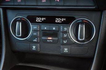 AUDI Q3 2.0TFSi BLACK EDITION 5 DOOR S-TRONIC AUTO 178 BHP (EURO 6)