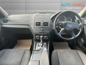 MERCEDES-BENZ C-CLASS 1.8 C180 BlueEfficiency SE Saloon 4dr Petrol Auto Euro 5 (156 ps