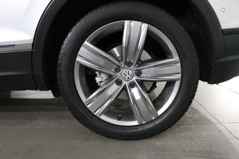 VOLKSWAGEN TIGUAN 2.0 TDI Match SUV 5dr Diesel DSG 4Motion Euro 6 (s/s) (150 ps)