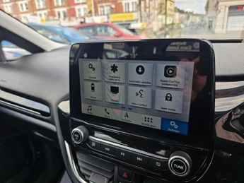 FORD FIESTA AUTOMATIC 1.0T EcoBoost GPF Zetec Hatchback 5dr Petrol Auto Euro