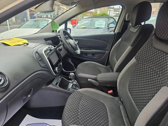 RENAULT CAPTUR AUTOMATIC 1.2 TCe ENERGY Dynamique Nav SUV 5dr Petrol EDC Euro 6