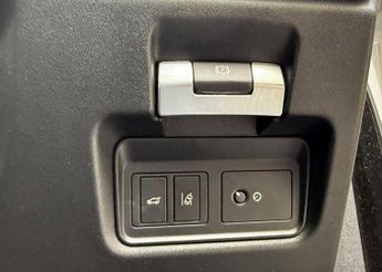 JAGUAR E-PACE 2.0 D240 R-Dynamic HSE Auto AWD Euro 6 (s/s) 5dr