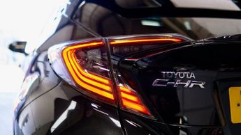 TOYOTA C-HR 1.8 VVT-h Excel SUV 5dr Petrol Hybrid CVT Euro 6 (s/s) (122 ps)