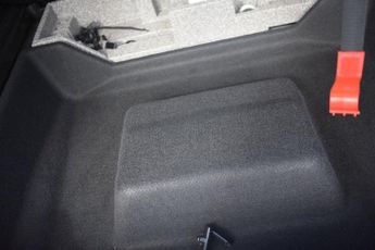 VOLVO XC60 2.0 D4 Momentum Pro SUV 5dr Diesel Auto AWD Euro 6 (s/s) (190 ps