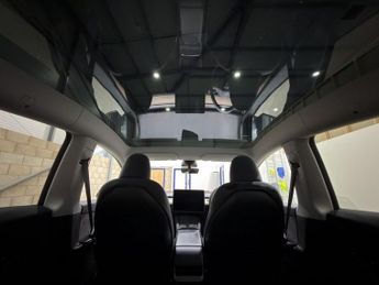 TESLA MODEL Y (Dual Motor) Long Range SUV 5dr Electric Auto 4WDE (384 bhp)