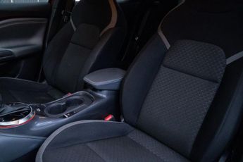 NISSAN JUKE 1.0 DIG-T N-Connecta SUV 5dr Petrol DCT Auto Euro 6 (s/s) (117 p