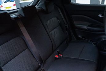 NISSAN JUKE 1.0 DIG-T N-Connecta SUV 5dr Petrol DCT Auto Euro 6 (s/s) (117 p