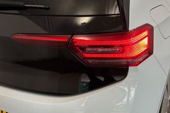 VOLKSWAGEN ID.3 Pro Performance 58kWh Style Hatchback 5dr Electric Auto (204 ps)