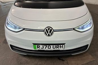 VOLKSWAGEN ID.3 Pro Performance 58kWh Style Hatchback 5dr Electric Auto (204 ps)