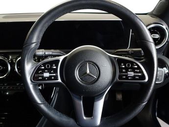 MERCEDES-BENZ A-CLASS 1.5 A180d Sport (Executive) Hatchback 5dr Diesel 7G-DCT Euro 6 (