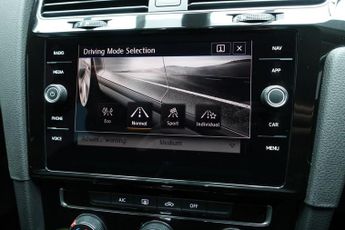 VOLKSWAGEN GOLF 2.0 TDI GT Hatchback 5dr Diesel DSG Euro 6 (s/s) (150 ps)