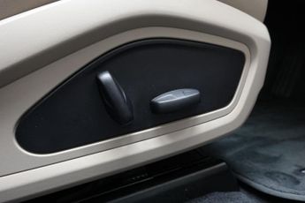 PORSCHE TAYCAN Performance Plus 93.4kWh Saloon 4dr Electric Auto RWD (11kW Char