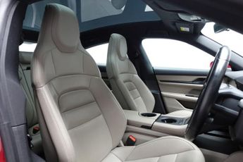 PORSCHE TAYCAN Performance Plus 93.4kWh Saloon 4dr Electric Auto RWD (11kW Char