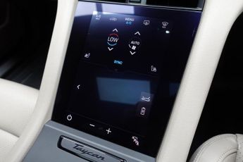 PORSCHE TAYCAN Performance Plus 93.4kWh Saloon 4dr Electric Auto RWD (11kW Char