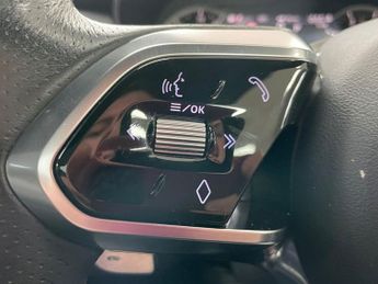 JAGUAR E-PACE 2.0 P200 MHEV R-Dynamic S SUV 5dr Petrol Auto AWD Euro 6 (s/s) (