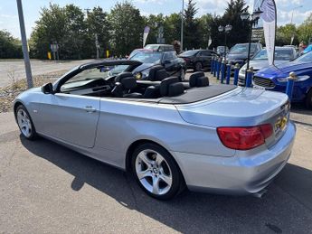 BMW 3 SERIES 2.0 320d SE Convertible 2dr Diesel Steptronic Euro 5 (184 ps)