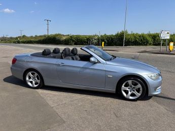 BMW 3 SERIES 2.0 320d SE Convertible 2dr Diesel Steptronic Euro 5 (184 ps)