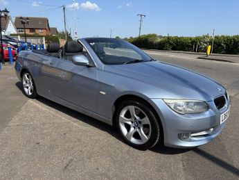 BMW 3 SERIES 2.0 320d SE Convertible 2dr Diesel Steptronic Euro 5 (184 ps)