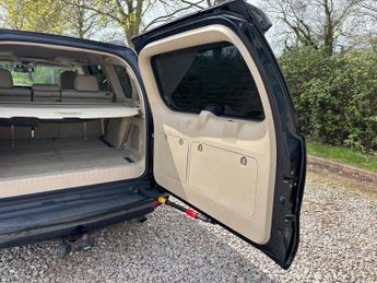 TOYOTA LAND CRUISER 3.0 D-4D 60th Anniversary SUV 5dr Diesel Auto 4WD Euro 5 (190 ps