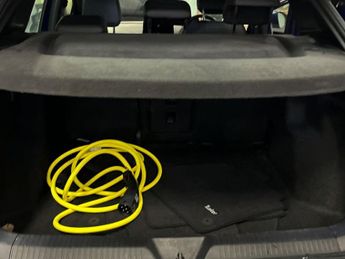 VOLKSWAGEN ID.4 Pure 52kWh Life SUV 5dr Electric Auto (148 ps)