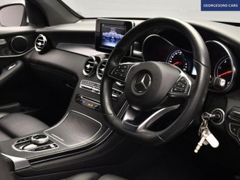MERCEDES-BENZ GLC 2.1 GLC220d AMG Line SUV 5dr Diesel G-Tronic 4MATIC Euro 6 (s/s)