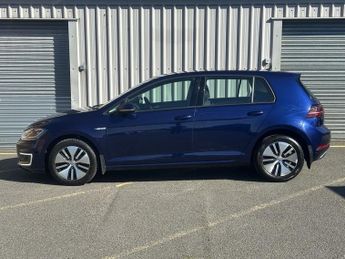VOLKSWAGEN E-GOLF 35.8kWh e-Golf Hatchback 5dr Electric Auto (136 ps)
