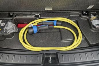 MERCEDES-BENZ EQA EQA 250 66.5kWh AMG Line SUV 5dr Electric Auto (190 ps)