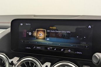 MERCEDES-BENZ EQA EQA 250 66.5kWh AMG Line SUV 5dr Electric Auto (190 ps)