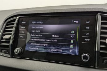 SKODA KAROQ 1.5 TSI ACT SE L SUV 5dr Petrol DSG Euro 6 (s/s) (150 ps)