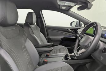 VOLKSWAGEN ID.4 Pure 52kWh Life SUV 5dr Electric Auto (148 ps)