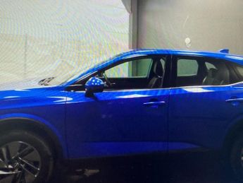 Nissan Qashqai 1.3 DIG-T MHEV Acenta Premium SUV 5dr Petrol Hybrid XTRON Euro 6